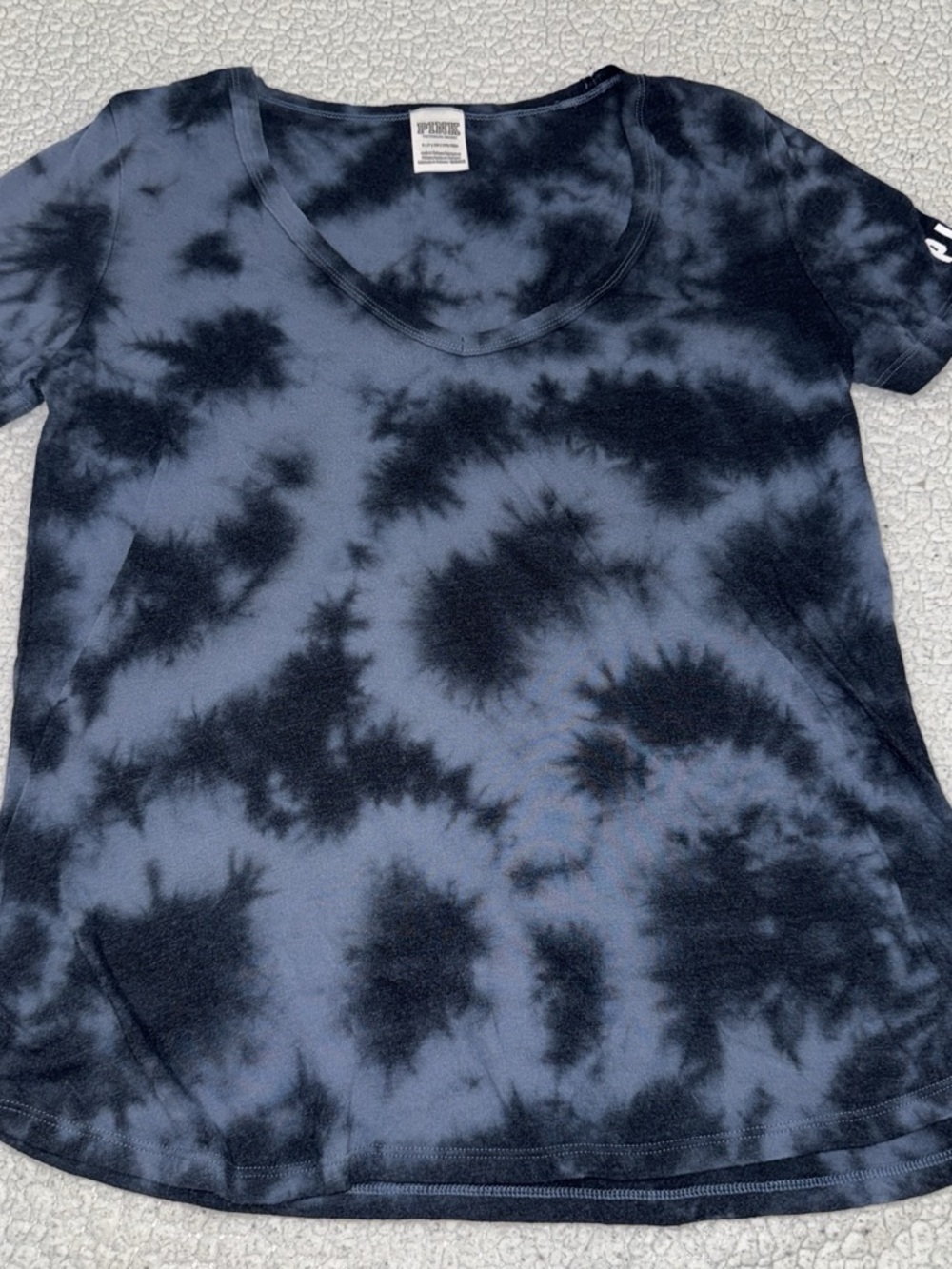 PINK Victoria's Secret V-Neck Tie-Dye T-Shirt Tee Blue & Black Small